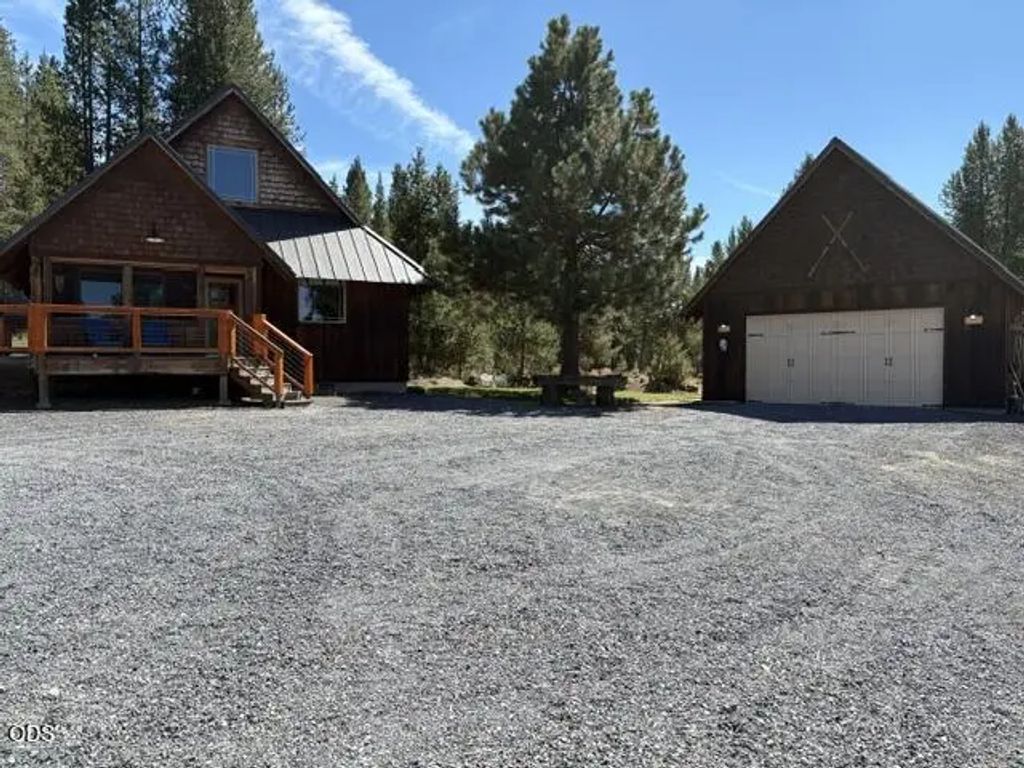 130126 Muley Drive, Crescent Lake