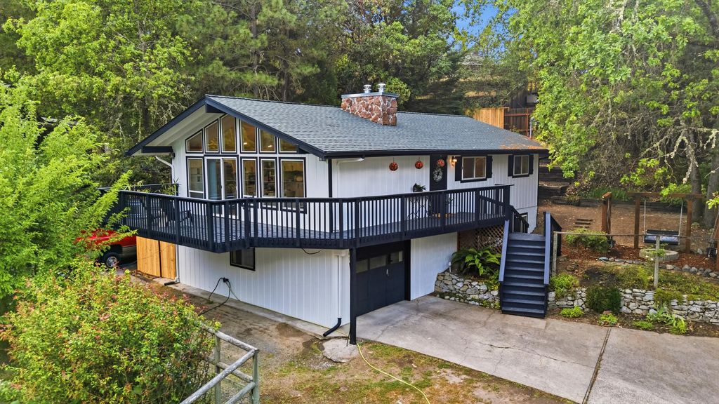 1441 Nw B Street, Grants Pass