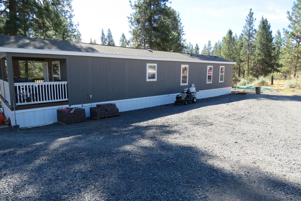 33983 Copperfield Drive, Chiloquin