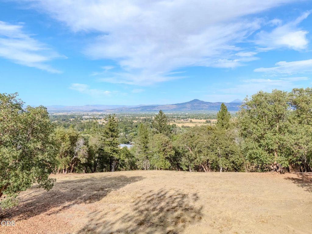 3551 S Stage Road Lot 2, Medford
