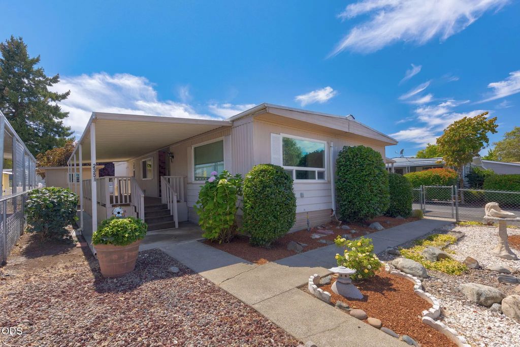 2351 Sw Webster Road, Grants Pass