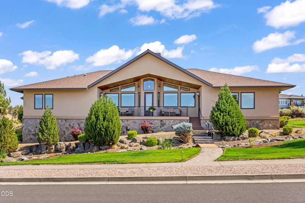 373 Se Manzanita Drive, Madras