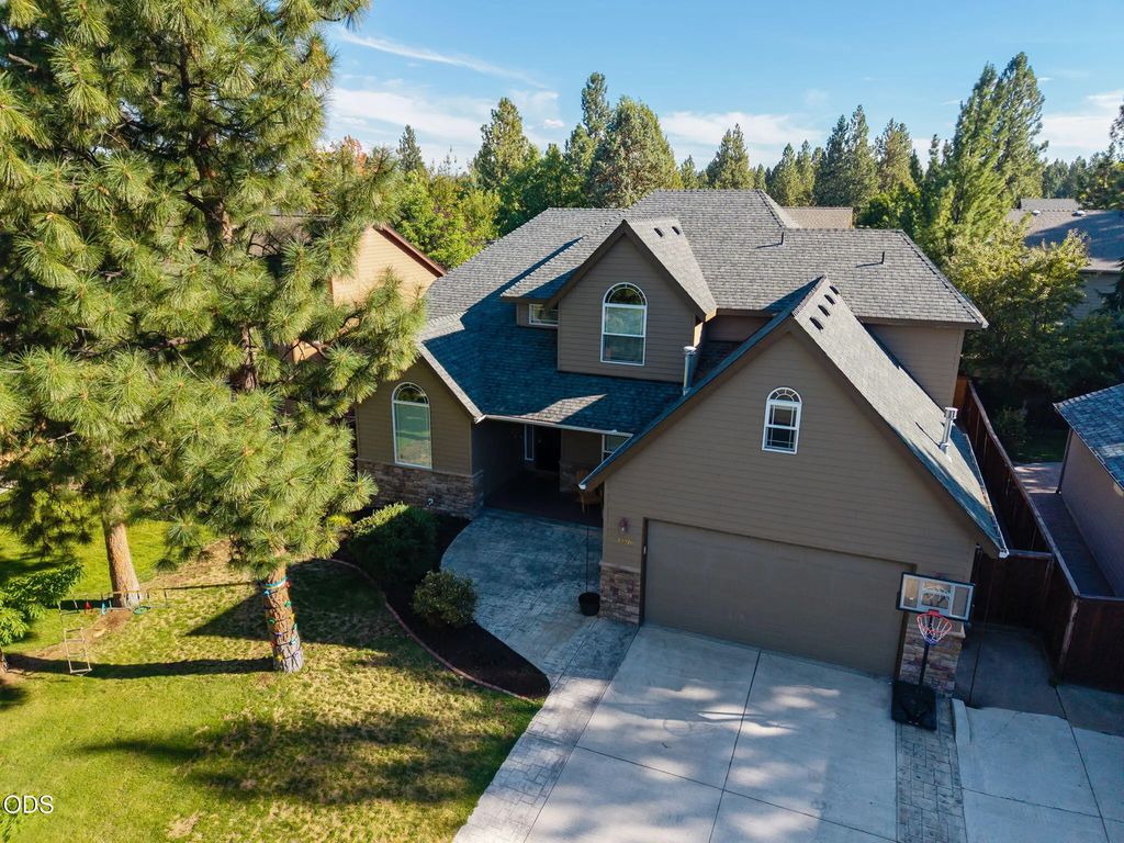 19976 Heron Loop, Bend