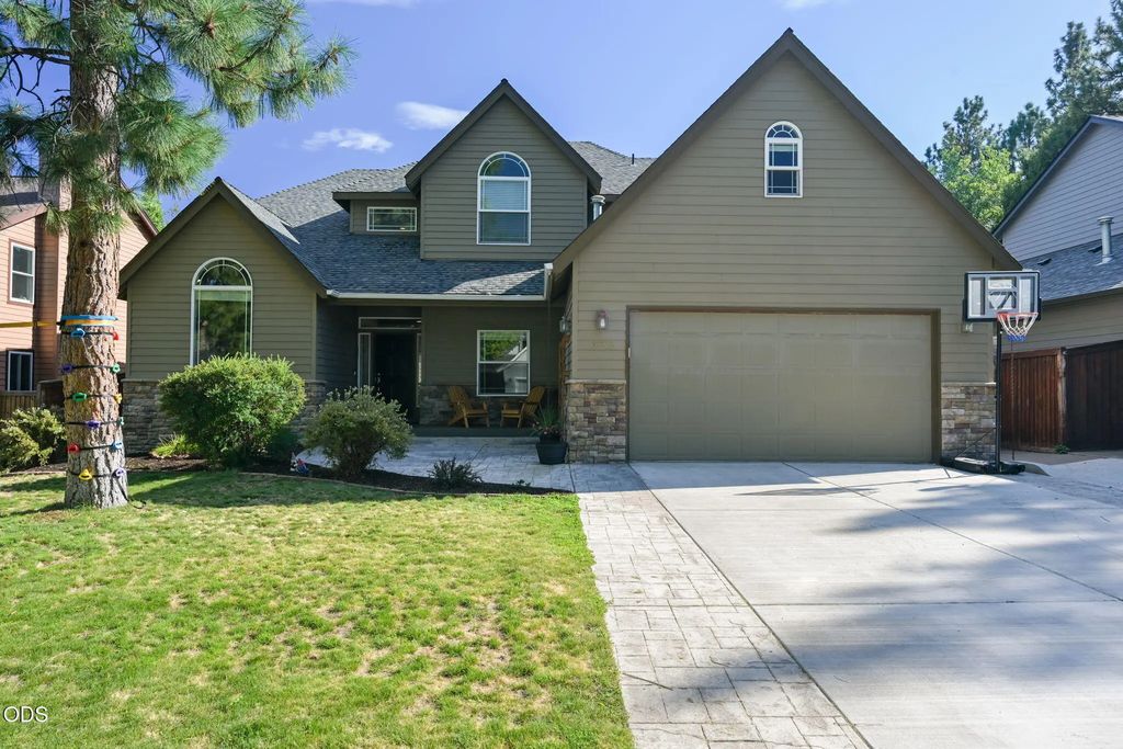 19976 Heron Loop, Bend