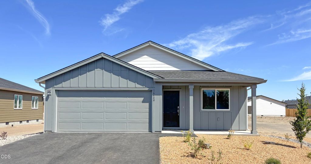 16640 Memorial Lane, La Pine