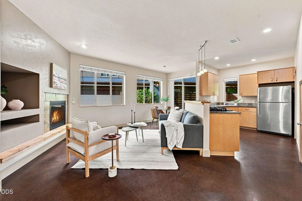 40 Sw Mckinley Avenue Unit 1, Bend