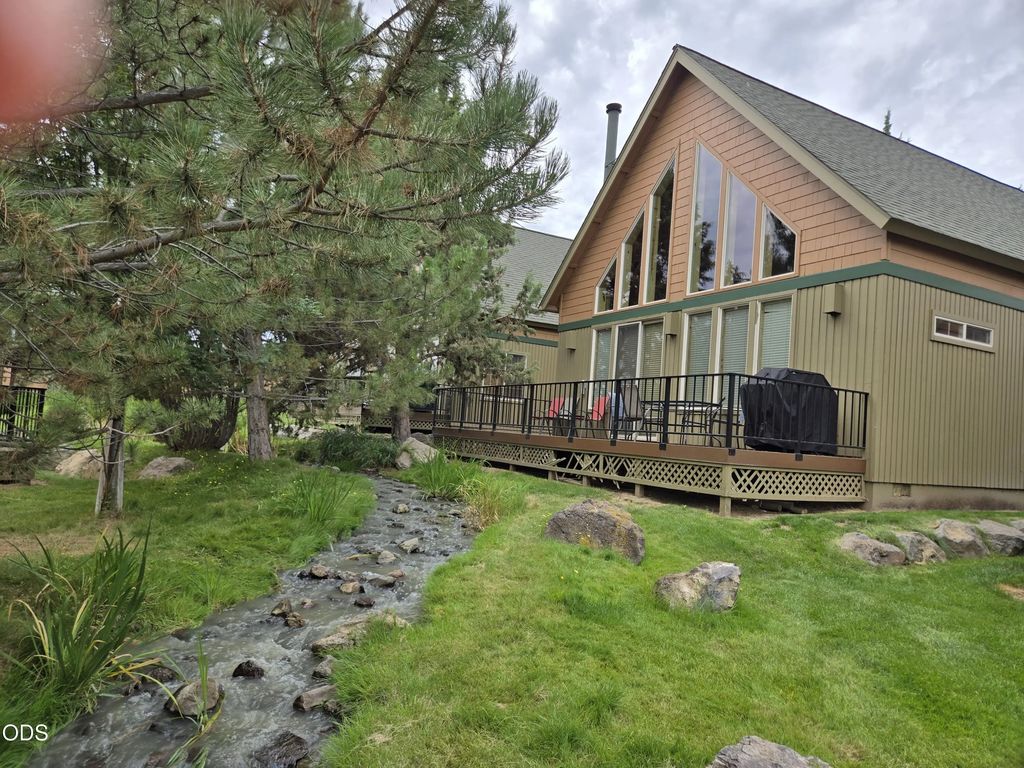 1732 Prairie Falcon Drive, Redmond