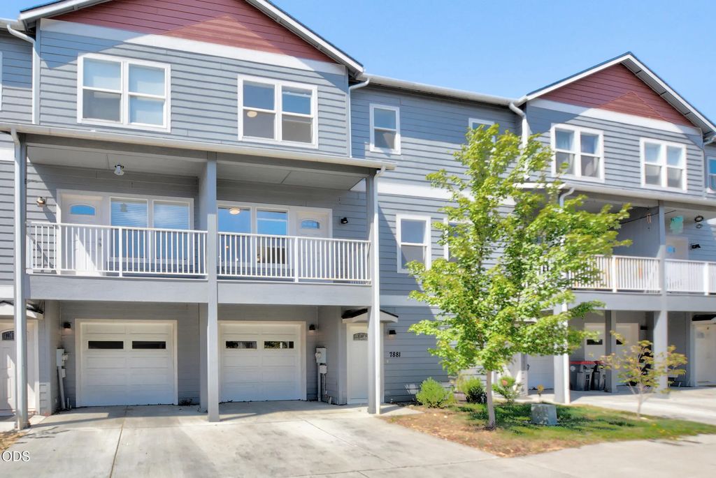 7881 Jacqueline Way, White City