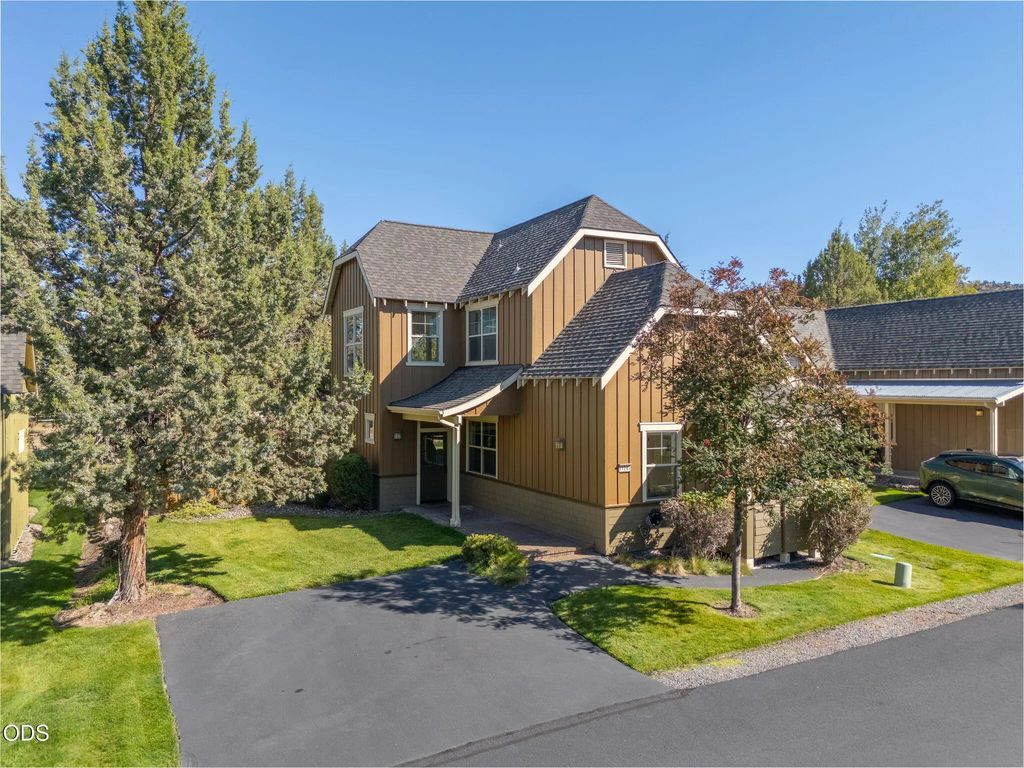 11047 Desert Sky Loop, Redmond