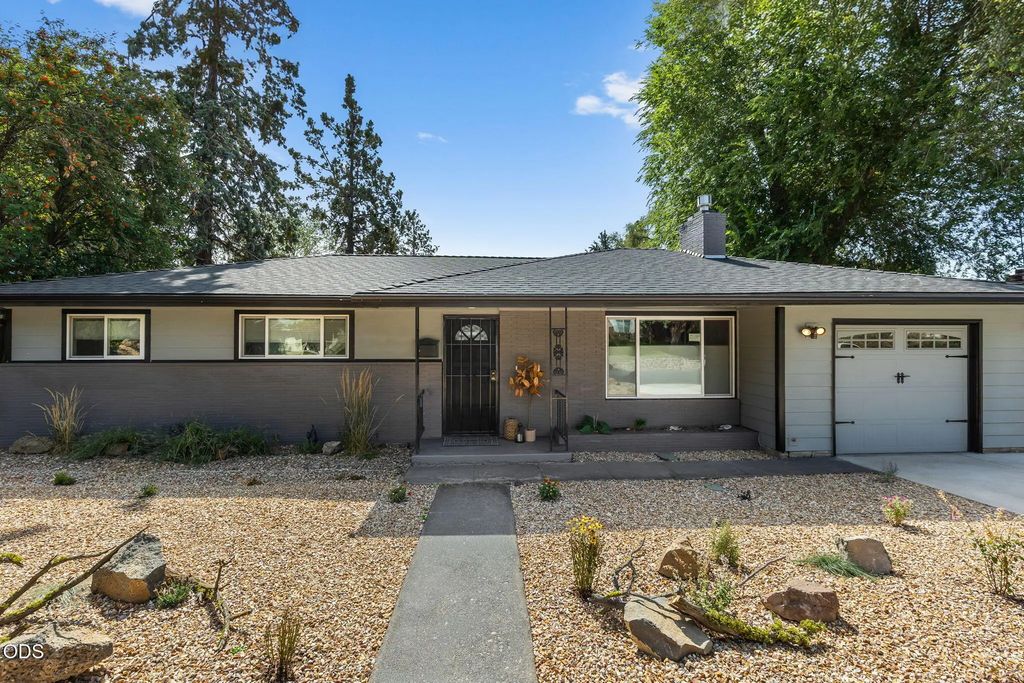 647 Ne Lafayette Avenue A, B, Bend