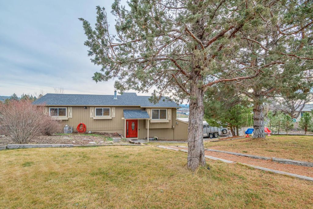 1133 Ne Scenic Drive, Madras