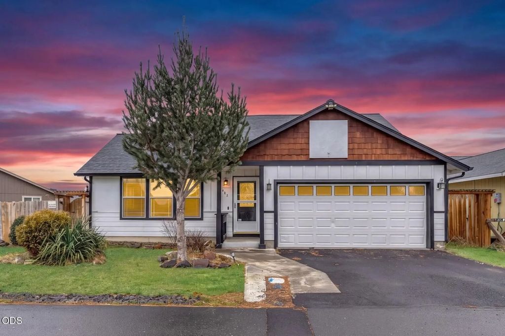 485 Se Ponderosa Drive, Madras