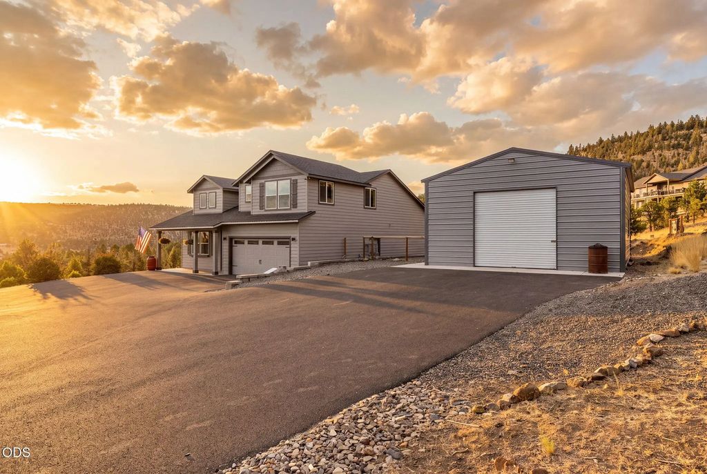 7220 Se Night Hawk Court, Prineville