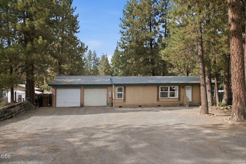 19580 River Woods Drive, Bend