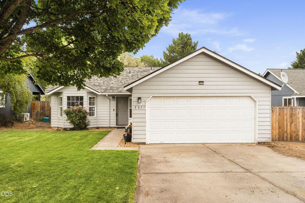 2971 Sw Salmon Avenue, Redmond