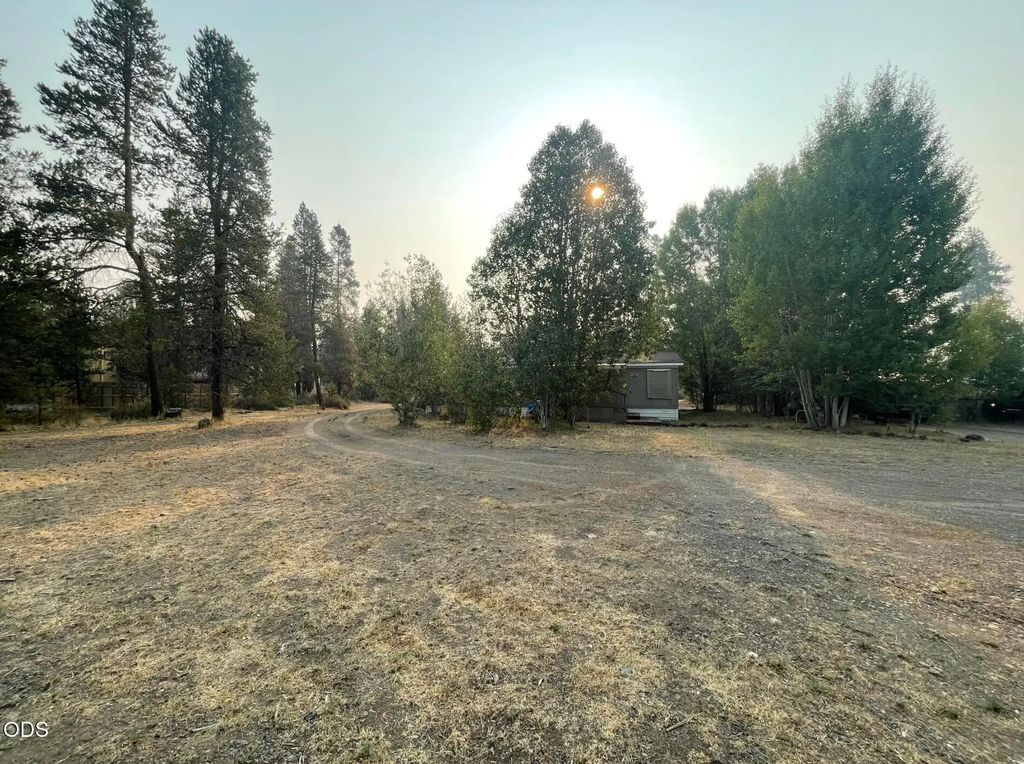 52702 Highway 97, La Pine