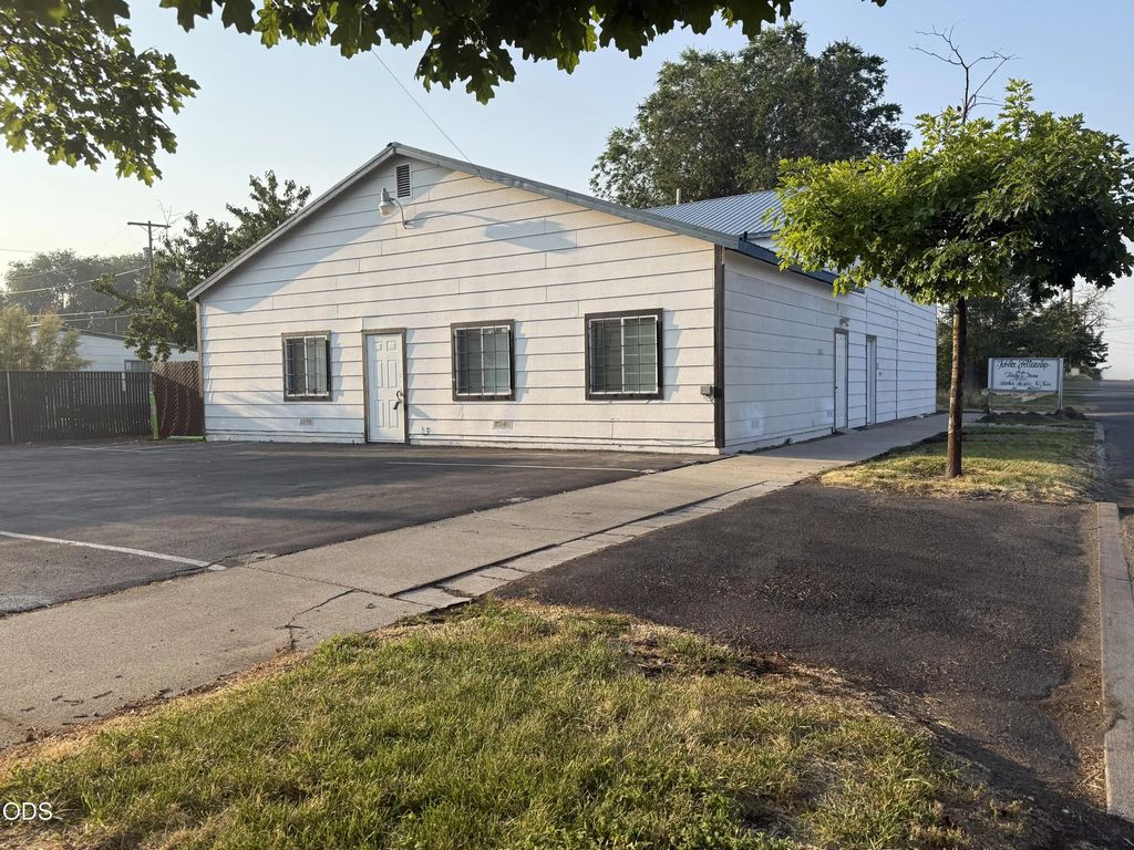 1313 Owens Street, Klamath Falls