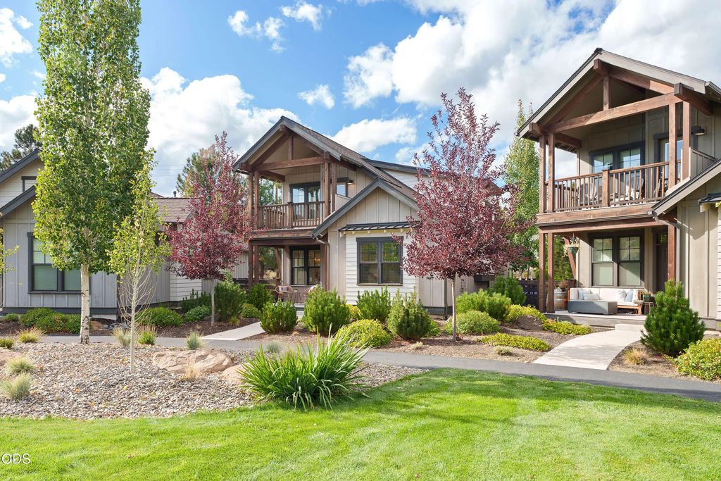19737 Sw River Camp Lane, Bend
