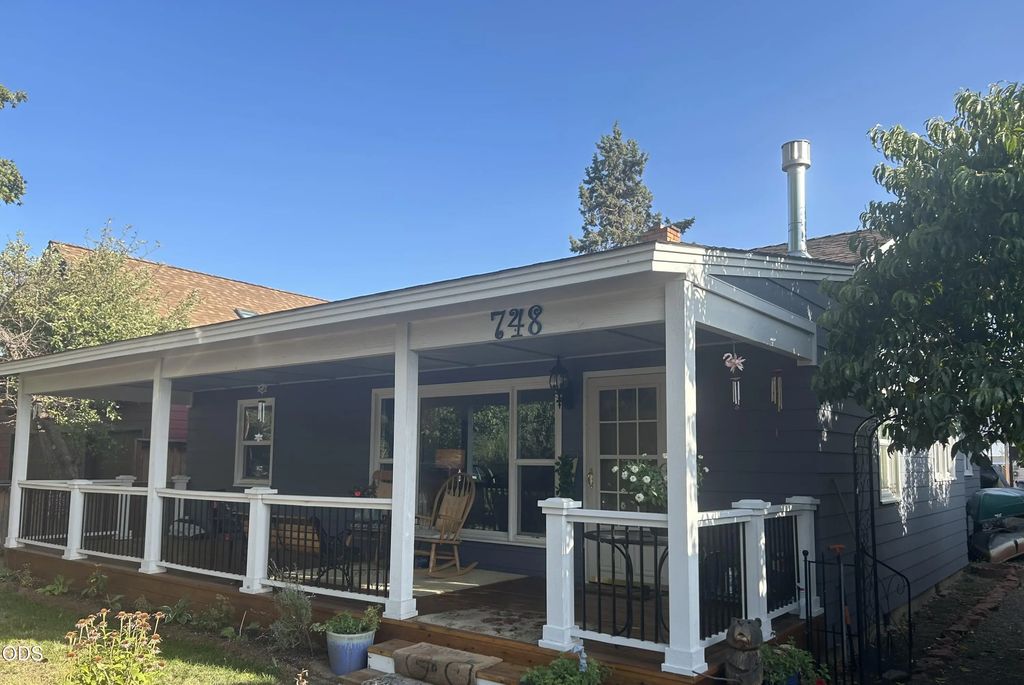 748 Ne 4th Street, Prineville