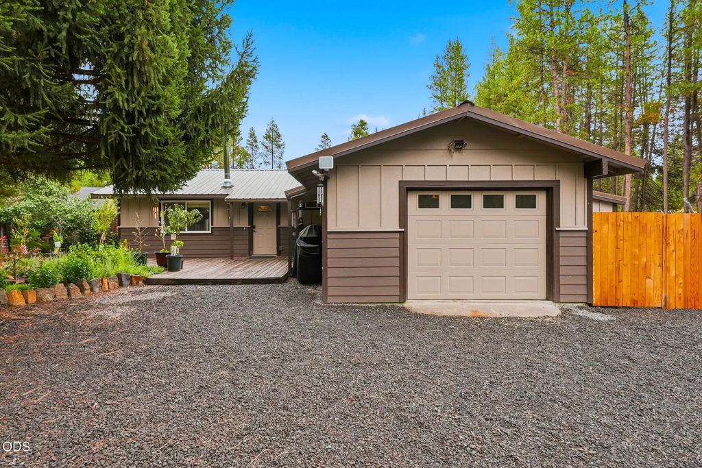 55510 Gross Drive, Bend