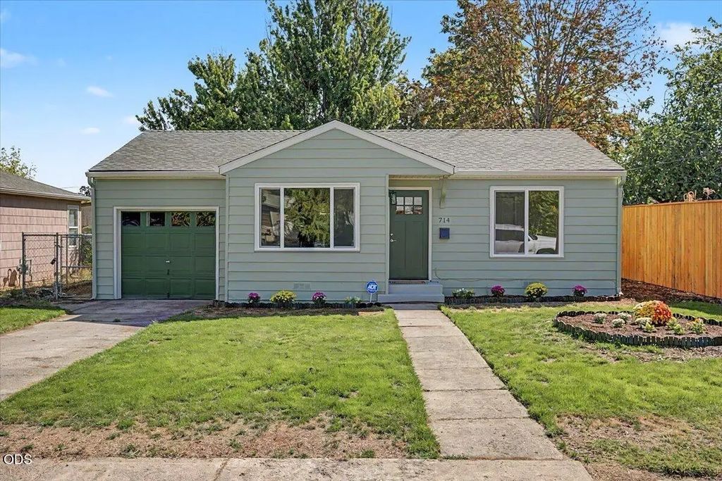 714 Broad Street, Medford