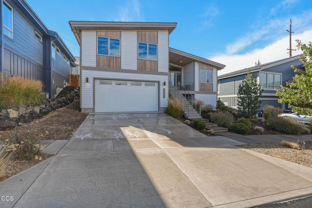 63108 Ne Iner Loop, Bend