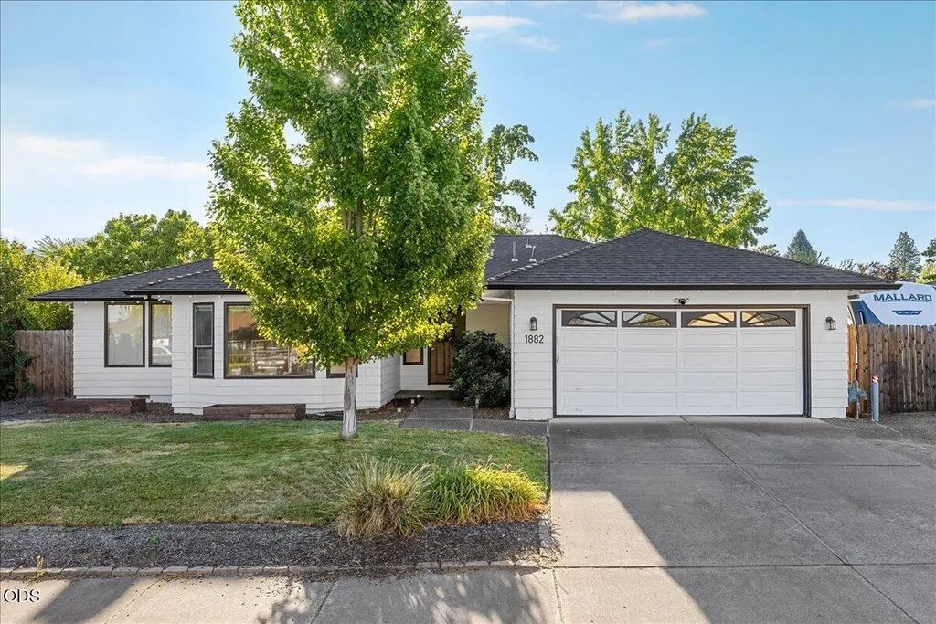 1882 Filmore Drive, Medford