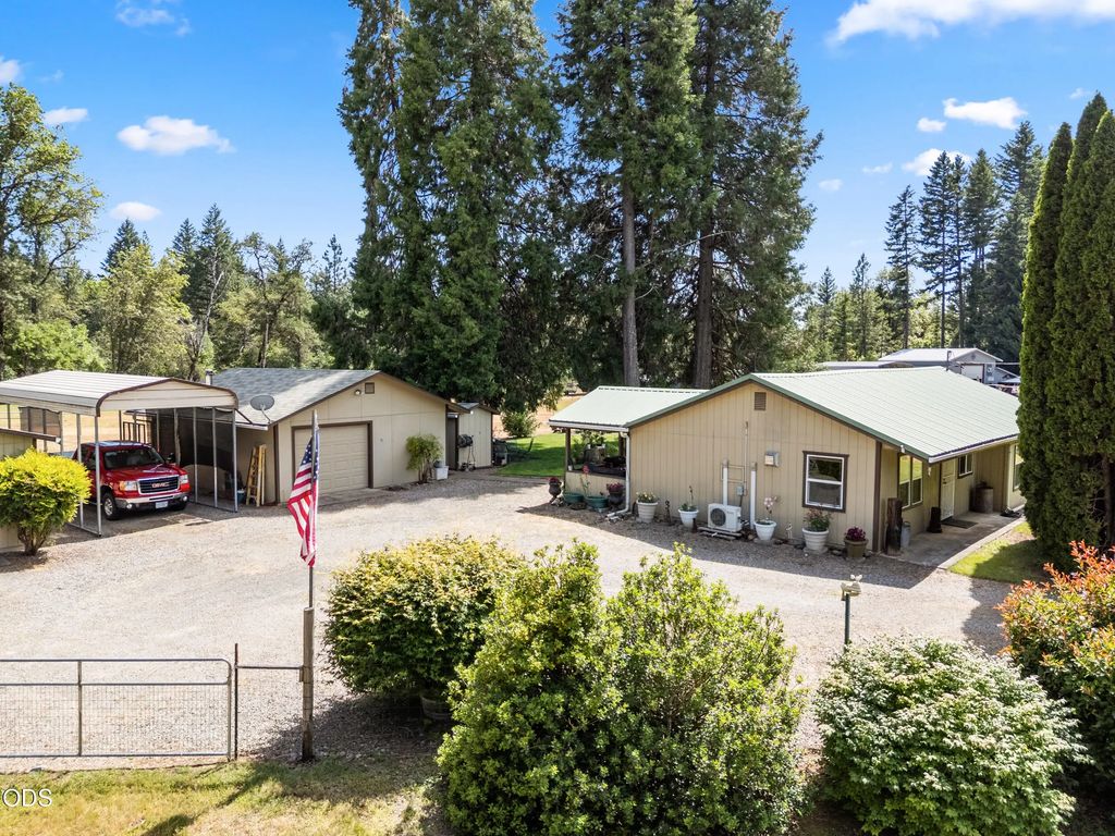 4551 Holland Loop Road, Cave Junction