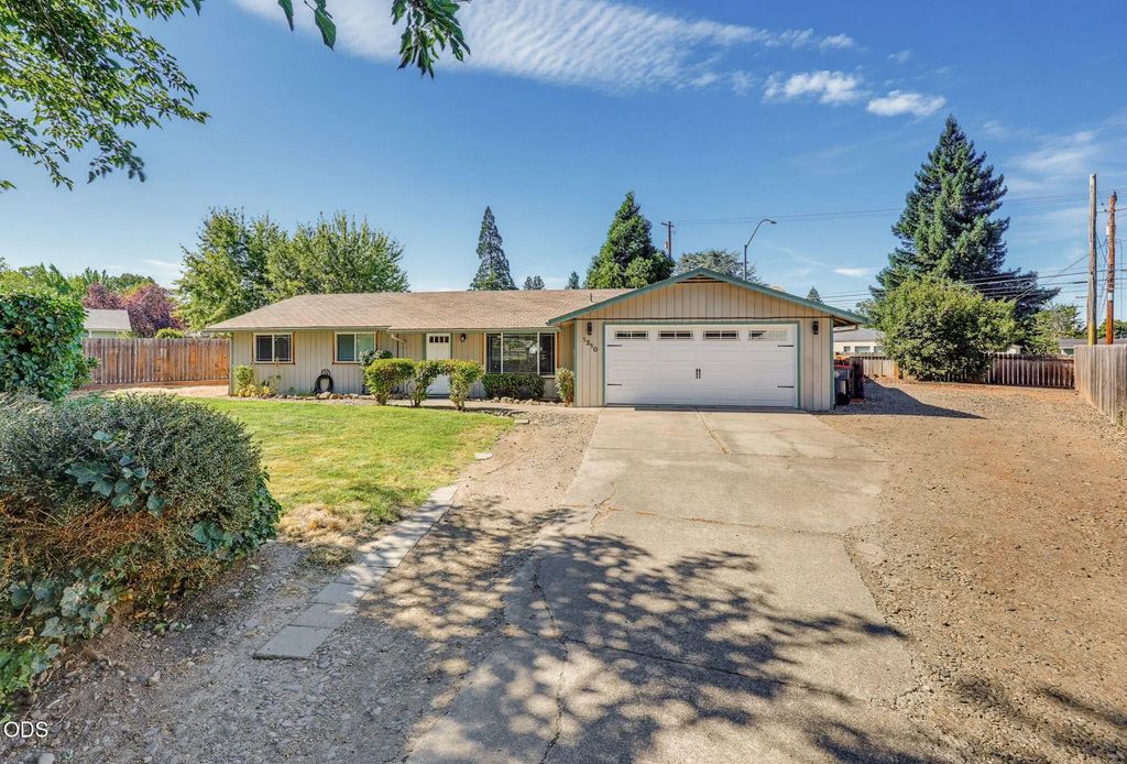 1210 Jasper Street, Medford