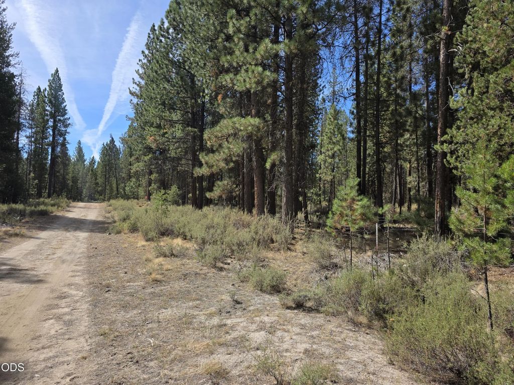 50429 Cascade Street, La Pine