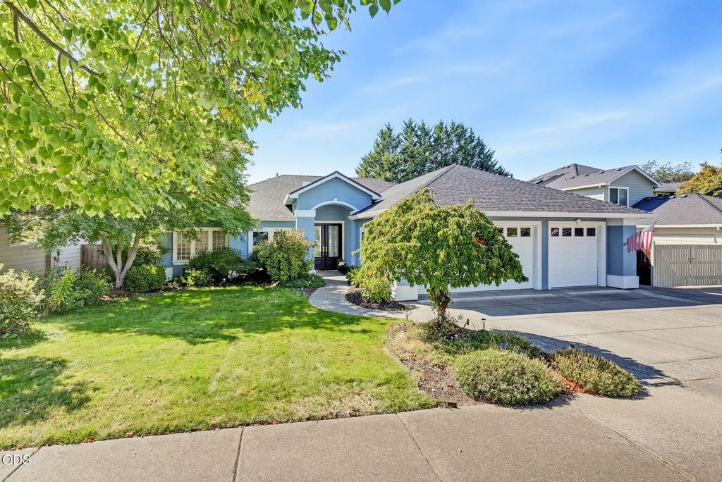 2663 Kerrisdale Ridge Drive, Medford