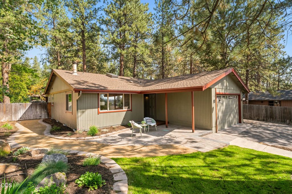 1940 Sw Forest Ridge Avenue, Bend