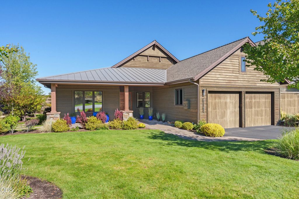 61365 Triple Knot Road, Bend