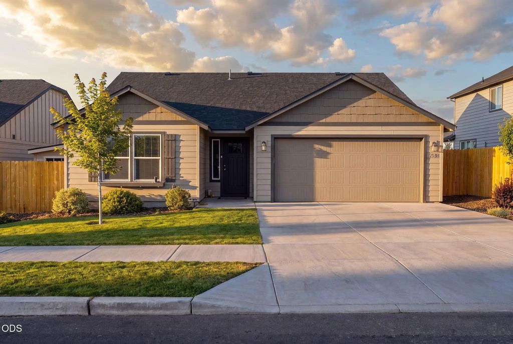 3583 Nw 9th Street Lot 65, Redmond