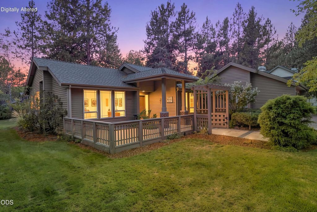 20445 Snowmass Court, Bend
