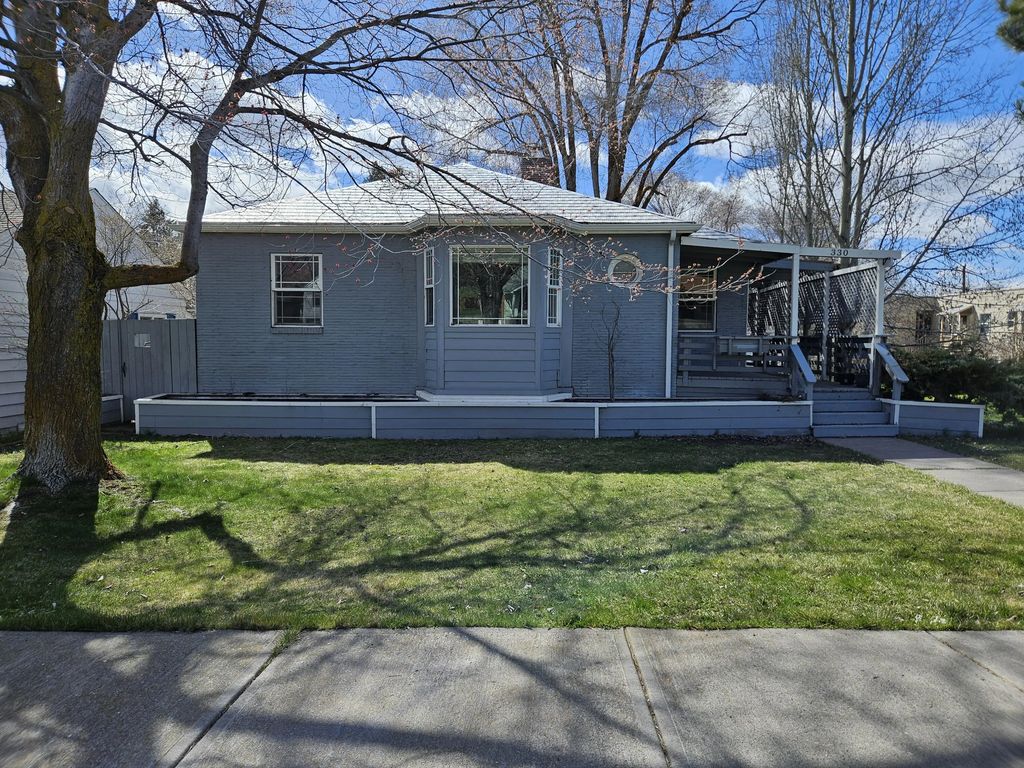 330 Pacific Terrace, Klamath Falls