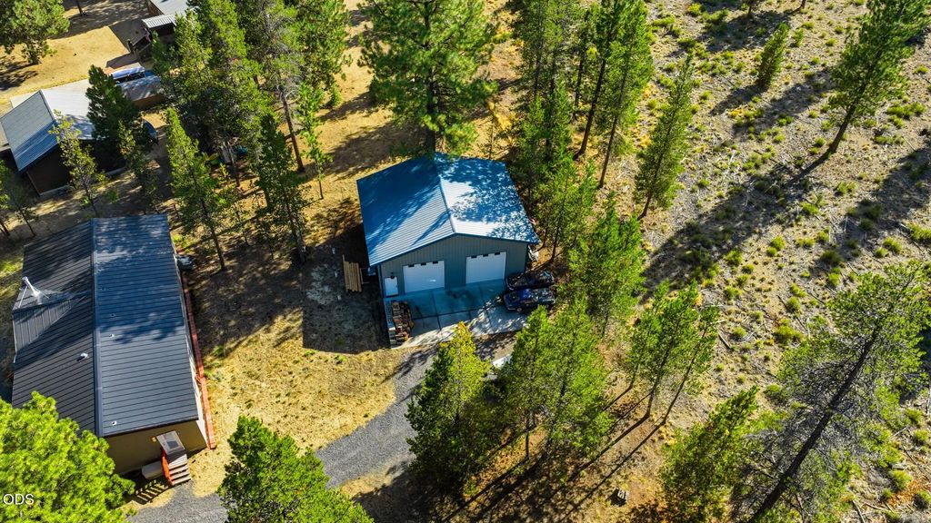 52465 Ammon Road, La Pine