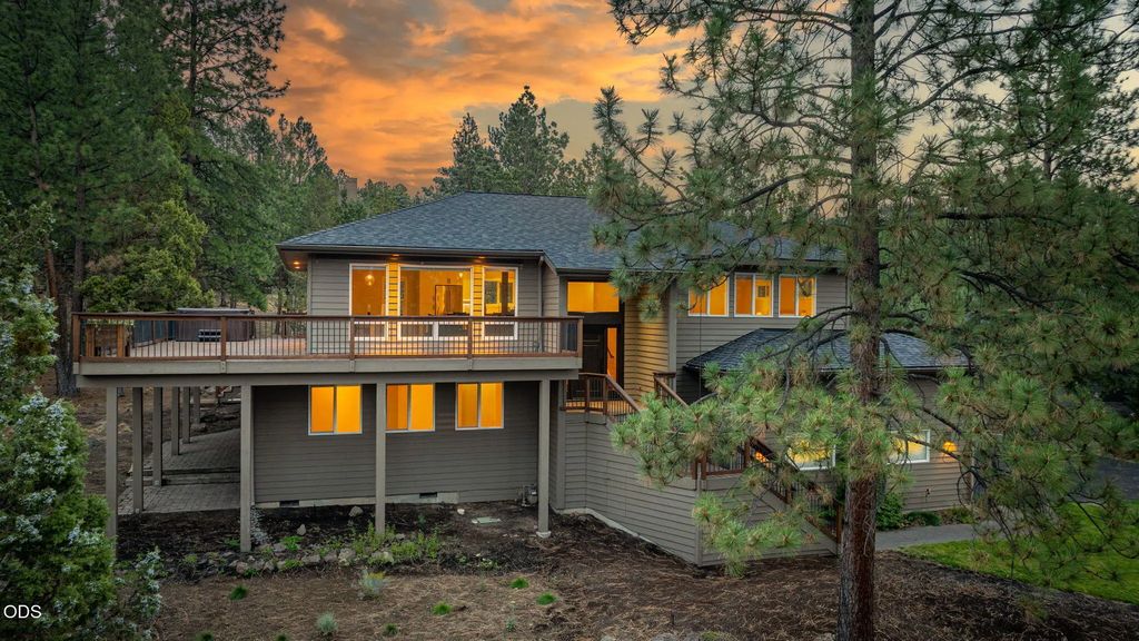 1960 Nw Keenan Court, Bend