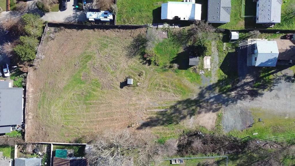 2746 Redwood Avenue, Grants Pass
