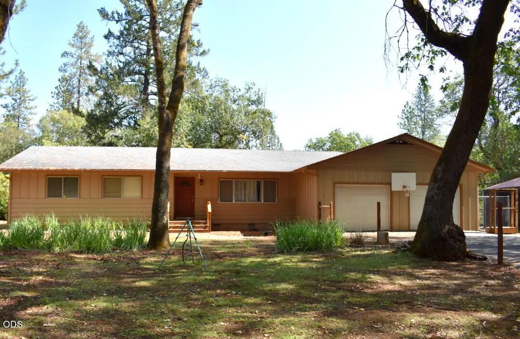 359 Northwoods Drive, Merlin
