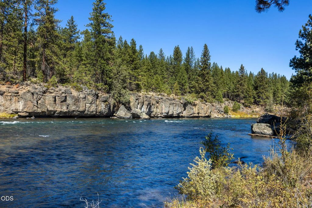 60623 River Bend Drive, Bend