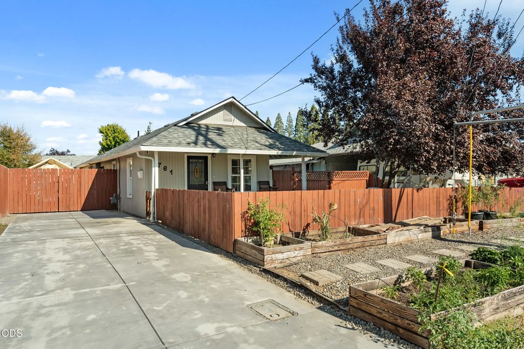 761 Hazel Street, Central Point