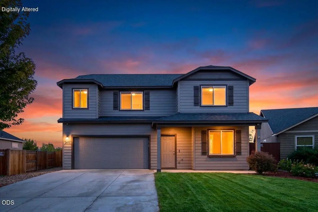 2671 Ne 6th Drive, Redmond