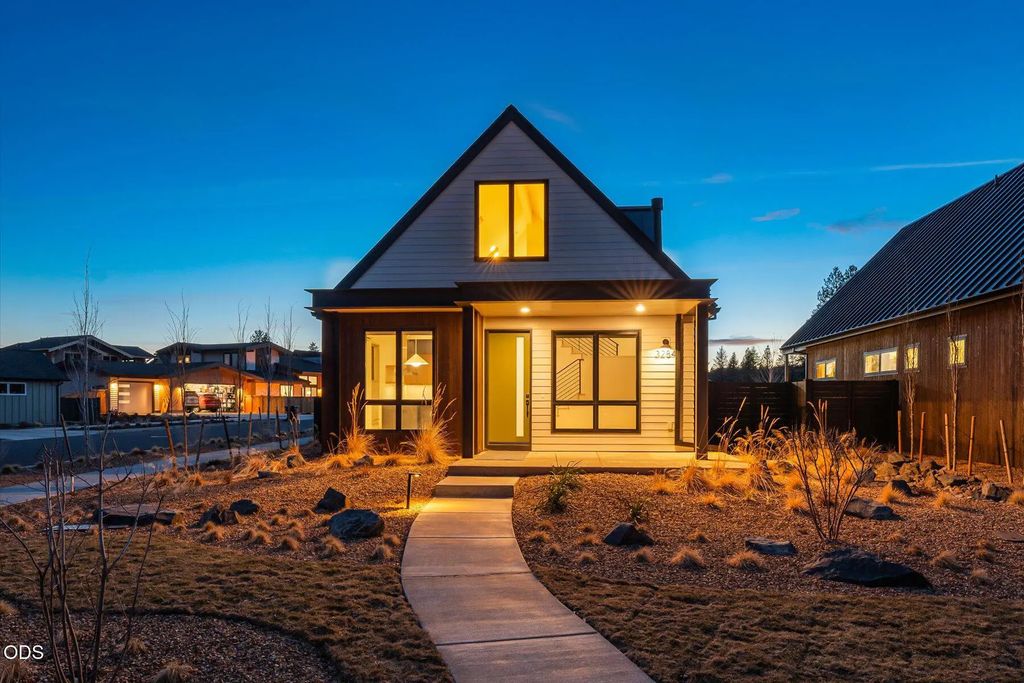 3262 Nw Celilo Lane #167, Bend