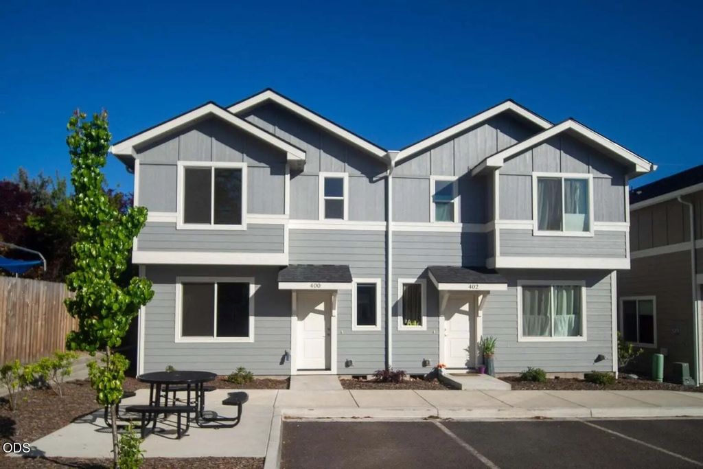 400 Oak Street, Phoenix