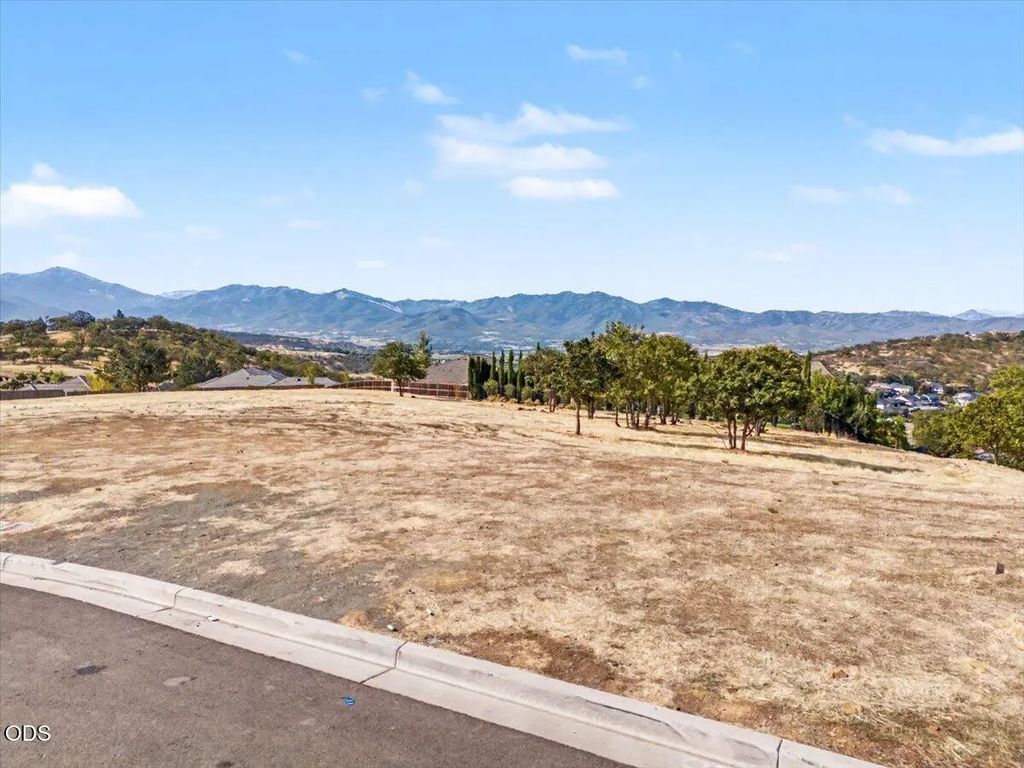 5645 Springview Court, Medford