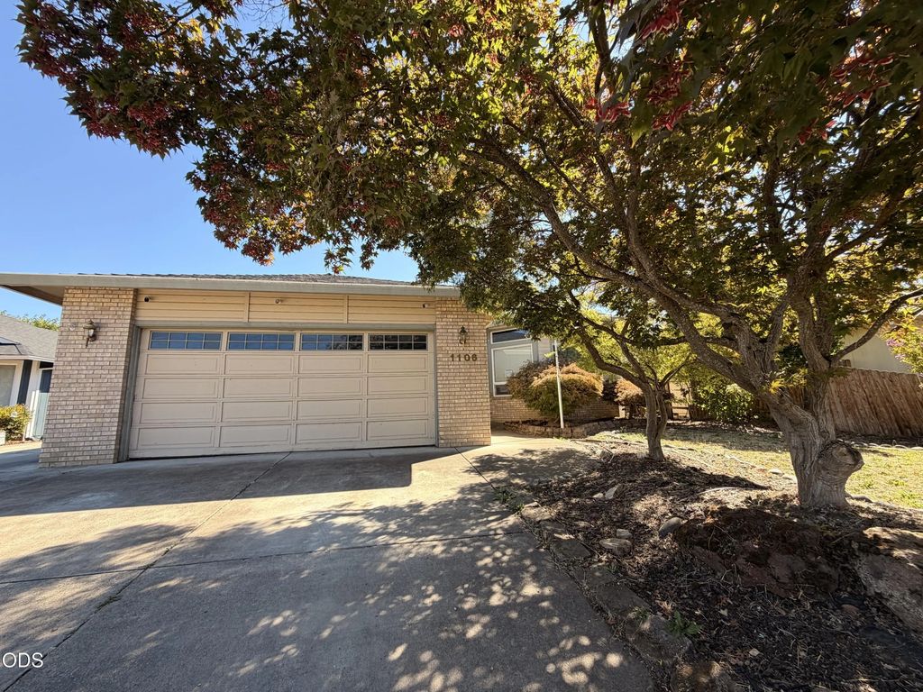 1106 Hampton Drive, Central Point