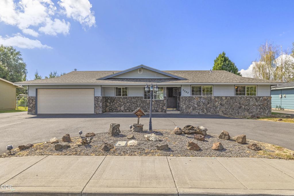 5240 Sturdivant Avenue, Klamath Falls