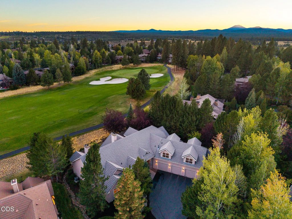 19309 Soda Springs Drive, Bend