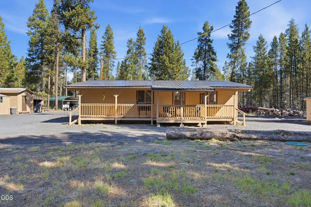 16046 Davis Avenue, La Pine